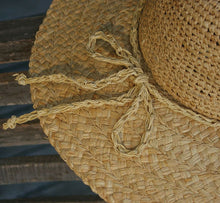 Load image into Gallery viewer, Raffia Sun Hat