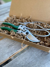 Load image into Gallery viewer, Garden Gift Box - Pruners and Snips