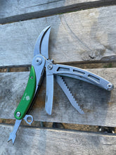 Load image into Gallery viewer, Gardener's Multi-Tool - 4-In-1 Garden Tool (Pruner, Saw, Propagation Knife and Weeder)