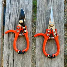 Load image into Gallery viewer, Mini Hand Pruner Gift Set - Ergonomic Pruners