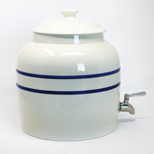 Load image into Gallery viewer, 2.5 GALLON CERAMIC CROCK WITH LID AND STAINLESS STEEL SPIGOT
