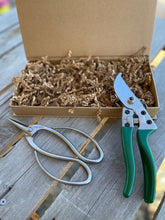 Load image into Gallery viewer, Garden Gift Box — Pruners and Snips
