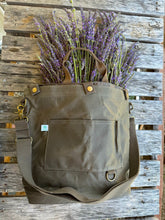 Load image into Gallery viewer, Gardener&#39;s Multipurpose Shoulder Bag  | For Tools, the Market or Harvest
