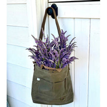 Load image into Gallery viewer, Gardener&#39;s Multipurpose Shoulder Bag  | For Tools, the Market or Harvest
