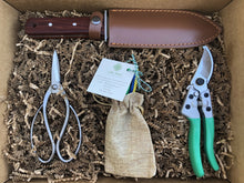 Load image into Gallery viewer, Ultimate Garden Gift Box — 4 Garden Tool Set (Hori Hori, Pruners, Garden Snips and Garden Tool Sharpeners)
