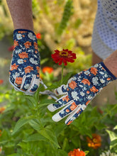 Load image into Gallery viewer, Women&#39;s Floral Gardening and Project Gloves ”The Olivia“
